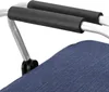 A close-up view of the handles and top of a blue picnic basket. Voir les images du produit