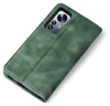 A green flip case for a smartphone is shown on a white background. Produktbild-Vorschau