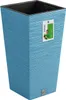 A blue square planter with a textured surface, shown against a white background. A product tag is attached to the planter. Anteprima dell’immagine prodotto