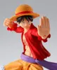 A close-up shot of a Monkey D. Luffy action figure. Podgląd zdjęcia produktu