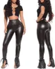 Schwarze hoch taillierte Leggings aus Kunstleder mit geschlitzten Säumen und bindbaren Knöcheln, an einem Model von vorne und hinten gezeigt Produktbild-Vorschau