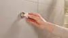 tesa WC-Bürstenhalter Wand Klobürstenhalter schwarz matt Produktbild-Vorschau 4