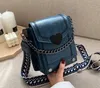 Kleine Retro-Letterman-Handtasche aus Leder für Frauen Produktbild-Vorschau 5