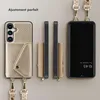 Selencia Sera étui de téléphone avec cordon et porte-cartes Voir les images du produit 6
