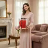 Kvetinové srdce flower box ruže v darčekovej krabici 25 cm Náhľad obrázku produktu 4