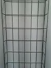 A close-up view of a metal wire mesh basket against a white background. Anteprima dell’immagine prodotto