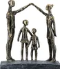 Casablanca by Gilde Skulptur Familie schützende Hände Produktbild-Vorschau 4