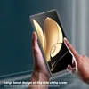 A hand is holding a smartphone with a protective case, demonstrating its side bevel design. Produktbild-Vorschau