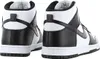Two Nike Dunk Hi Retro shoes shown from the back. Náhled obrázku produktu