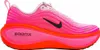 Nike Vomero Plus Damen Sportschuh in Rot, Größe 6.5 Produktbild-Vorschau 2