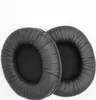 Two black ear pads for headphones are shown against a white background. Anteprima dell’immagine prodotto