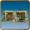 LEGO HARRY POTTER 76445 Hogwarts Castle - Herbology Class Anteprima dell’immagine prodotto 26