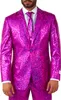 A man wearing a bright pink suit with a textured pattern. Produktbild-Vorschau