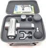 A massage gun and its accessories are neatly arranged in an open carrying case. Produktbild-Vorschau