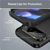 A close-up view of a phone case, highlighting its protective features for the screen and camera. Produktbild-Vorschau
