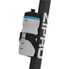 A water bottle attached to a black pole with white lettering. Produktbild-Vorschau