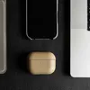 Accezz Echtes Leder Case AirPods Pro 3 - Taupe Produktbild-Vorschau 3