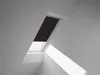 VELUX Verdunkelungsrollo uni dunkelbraun manuell Rahmen Produktbild-Vorschau 1