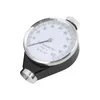A close-up studio shot of a durometer on a white background. Voir les images du produit