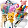 A collection of felt crafting supplies, including wool roving, tools, and finished felted animals, arranged in a clear plastic organizer. Produktbild-Vorschau