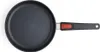 A top-down view of a black frying pan with a black handle and a red accent. Anteprima dell’immagine prodotto