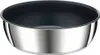 A close-up studio shot of a stainless steel saucepan with a black interior. Anteprima dell’immagine prodotto