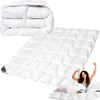 A collage showing a folded duvet and an unfolded duvet with a person sitting up in bed. Produktbild-Vorschau