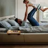 Relaxdays Bettablage, Mini-Nachttisch zum Klemmen, Bett & Produktbild-Vorschau 5