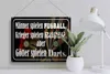 Blechschild Männer spielen Fußball aber Götter Dart, 40 x Produktbild-Vorschau 4