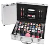 ZMILE Everybody's Darling Schminkkoffer im silbernen Alu-Design mit 51-teiligem Make-up-Set, geöffnet mit Lidschatten, Lippenstiften und Nagellacken. Anteprima dell’immagine prodotto