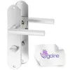 A pair of stainless steel door handles with a lock mechanism and a cleaning cloth with a logo. Produktbild-Vorschau