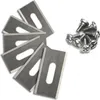 A pile of mower blades and a small group of screws on a white background. Produktbild-Vorschau