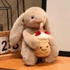 Plüsch Hase 28 cm mit Kuchen – Kawaii Konijn Kuscheltier – Produktbild-Vorschau 2