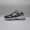Chaussures New Balance 9060 U9060BLK Voir les images du produit 2