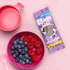 Schoko-Beeren-Lutscher Vegemylk mit Vitamin C zuckerfrei  Produktbild-Vorschau 3
