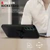 A person in a white shirt is using a black phone case with a built-in kickstand. Produktbild-Vorschau