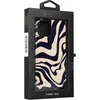A phone case is displayed inside its packaging. Náhled obrázku produktu