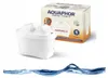 A water filter cartridge and its packaging are shown against a white background, with a stylized water wave at the bottom. Produktbild-Vorschau