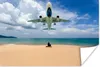 MuchoWow® Poster Flugzeug fliegt tief über eine Person Produktbild-Vorschau 1