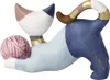 A ceramic figurine of a cat playing with a ball of yarn. Anteprima dell’immagine prodotto