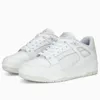 A pair of white Puma Slipstream shoes are shown against a white background. Anteprima dell’immagine prodotto