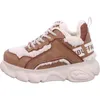 A side view of a single Buffalo Cld Chai Warm sneaker. Podgląd zdjęcia produktu