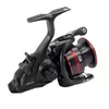 A black and red fishing reel on a white background. Produktbild-Vorschau