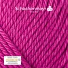 A close-up of pink yarn with brand and certification logos. Produktbild-Vorschau