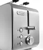 A close-up shot of a silver De'Longhi toaster. Podgląd zdjęcia produktu