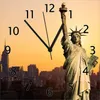 Wallario Design Wanduhr Freiheitsstatue New York aus Produktbild-Vorschau 1
