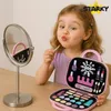 Koffer mit einem Make-up-Set für ein Mädchen Produktbild-Vorschau 17