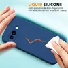 A hand is wiping a blue phone case with a white cloth, demonstrating its easy-to-clean feature. Anteprima dell’immagine prodotto