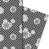 Grafisches Geschenkpapier mit Blüten auf Dreiecks Motiv, Produktbild-Vorschau 1