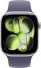 A close-up shot of an Apple Watch with a unique watch face. Voir les images du produit